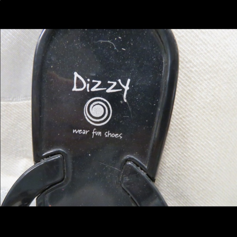 Dizzy Sandals - Picture 3 of 4